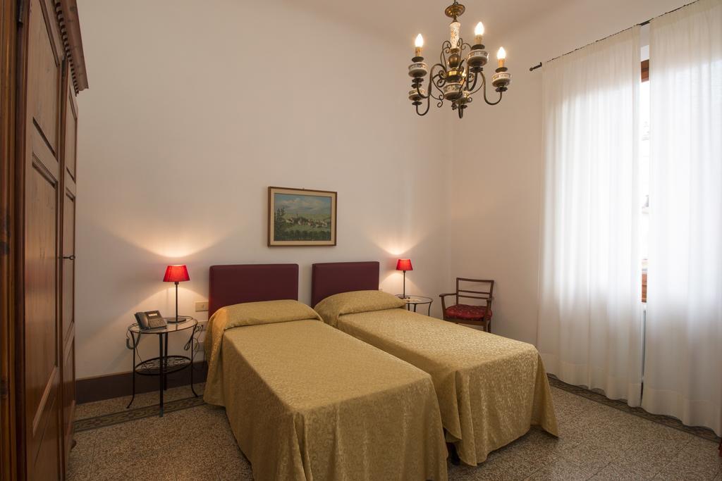 Dimora Pieri Apartment Florence Bilik gambar